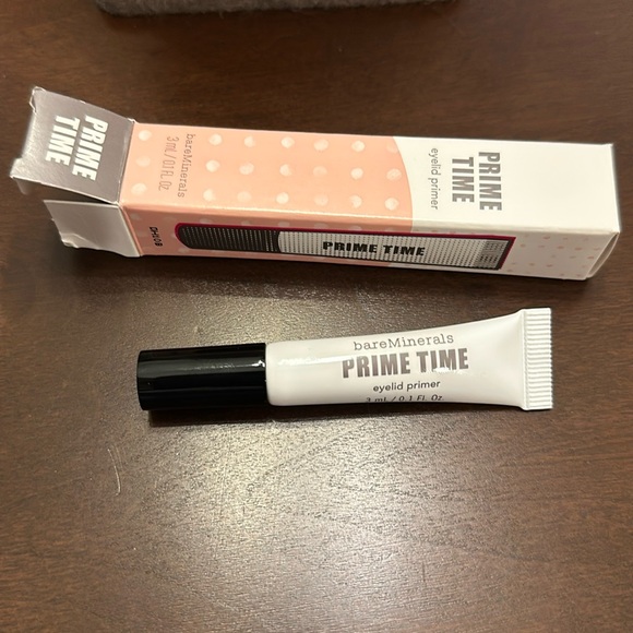 bareMinerals Prime Time eyelid primer - Picture 2 of 3